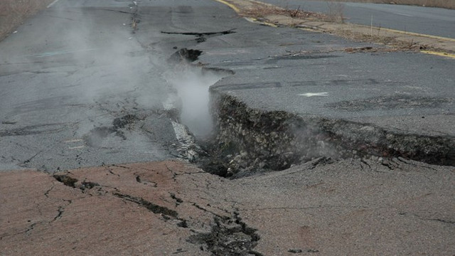 Izmir Deki Faylar Incelendi Sonuc Urkutucu Sicak Su Ve Gaz Cikisi Tespit Edildi Guncel