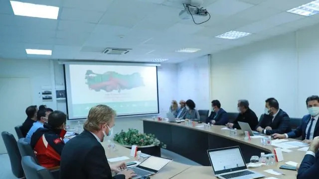 Bakan Koca açıkladı! İzmir'de yeni koronavirüs tedbirleri