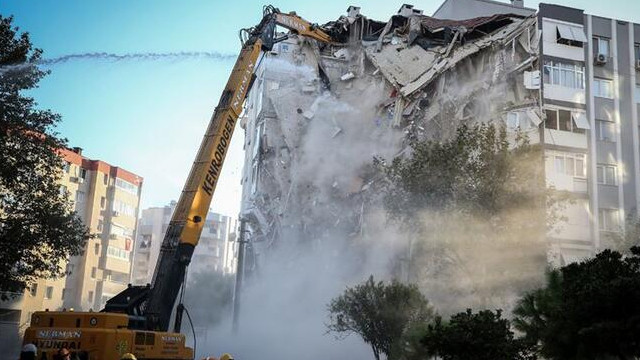 Deprem mağduru İzmirli vergi ve prim borçluları için kritik talep