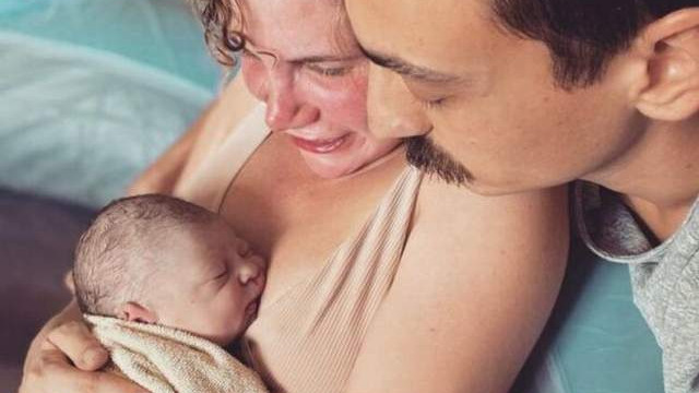 Ayşecan Tatari kızı Müjgan oraya çıktı