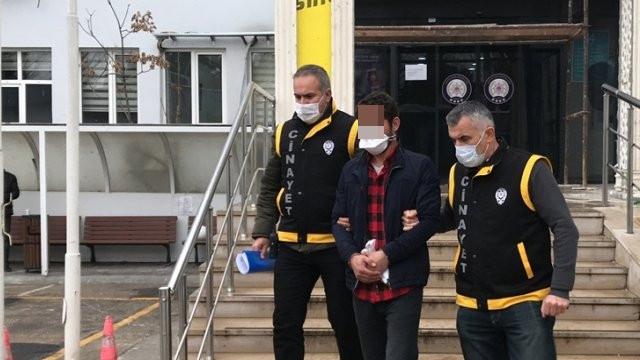 Yasak aşkı ortaya çıkmasın diye giydirip kapının önüne bıraktığı kadın öldü