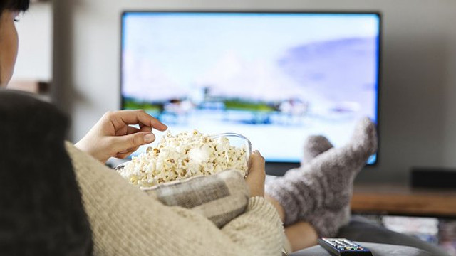 25 film izleyene 20 bin lira maaş verecekler!