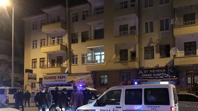 Kayseri'de korkunç olay! Kanlar içinde berbere sığındı