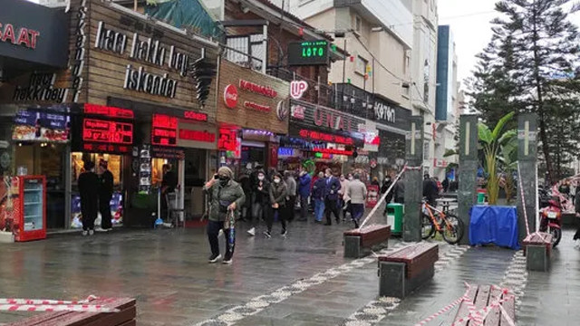 Bir ilde daha korona haritası tamamen kırmızıya döndü!