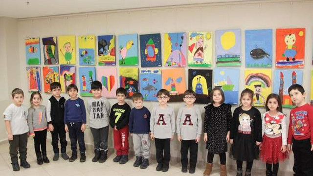 Kreş öğrencileri Kartal'da düşlerini resimle anlattı