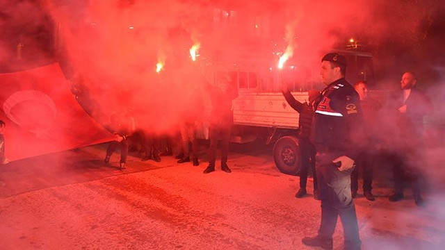 Kavga ihbarına gelen jandarmaya şok !