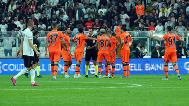 Başakşehir, 8 maçta Beşiktaş'a 1 kez kaybetti