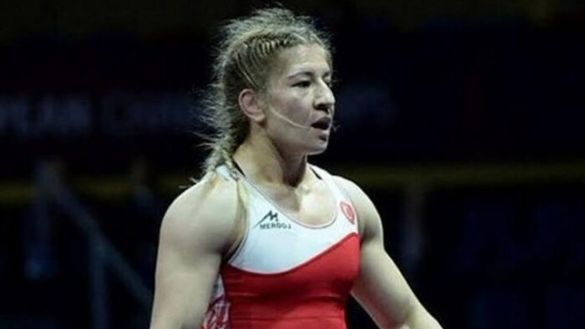 Yasemin Adar, Avrupa Güreş Şampiyonası'nda ikinci oldu