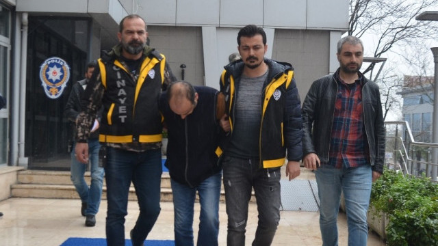 Evine çağırdığı hurdacıyı soba kapağıyla öldürdü ! İfadesi şoke etti