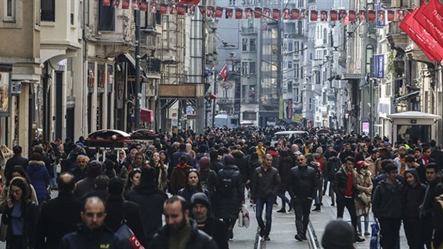 Yaşam memnuniyeti anketi: Mutsuz olanların oranı artıyor