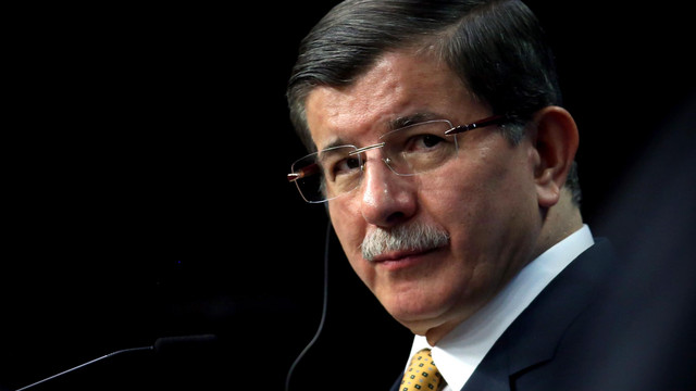 Ahmet Davutoğlu davalarından feragat etti !