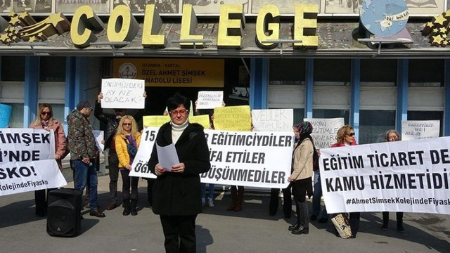 Özel okulda maaş krizi ! Veliler eylem yaptı