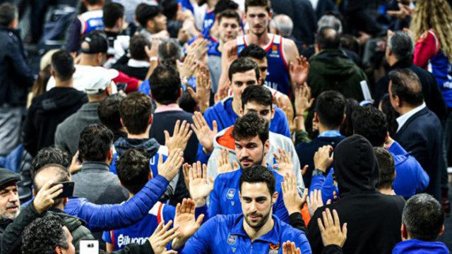 Anadolu Efes Te Yeni Sezon Kombineleri Satisa Cikti Basketbol