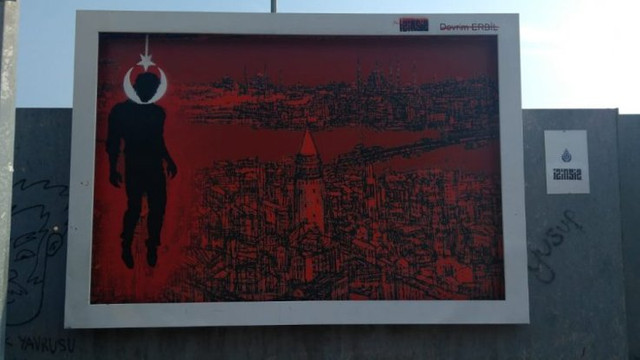 İstanbul'daki bu reklam panosu için 6 kişi gözaltında!