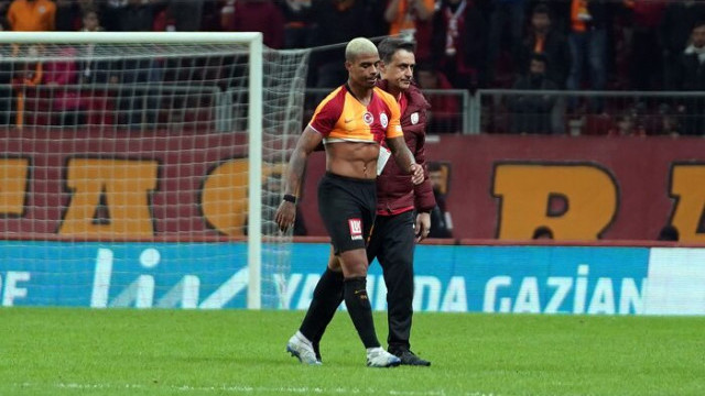 Galatasaray Da Lemina Fenerbahce Derbisinde Oynayacak Mi Futbol