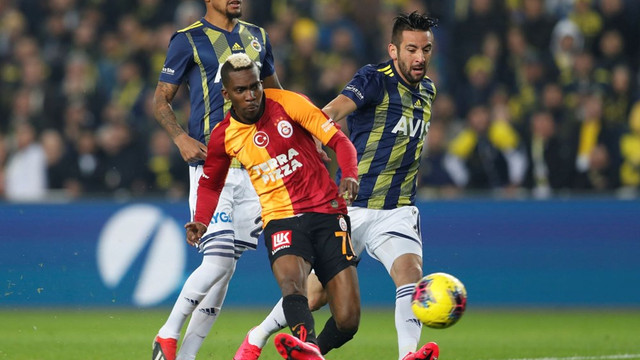 Galatasaray 21 yıl sonra Fenerbahçe'nin kalesini yıktı!