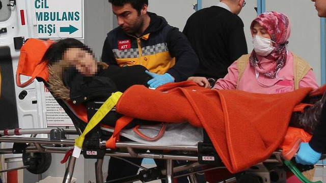 Liseli genç kız bıçağı kendi karnına sapladı