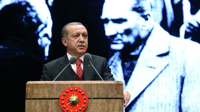 Erdogan Skandal Konusmasini Okullara Dagittirdi Politika
