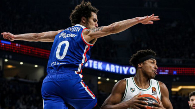Anadolu Efes 10 Mac Kala Play Off Turuna Kaldi Euroleague