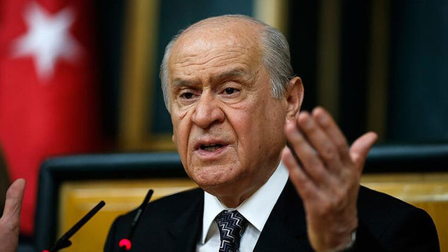 Bahçeli'den KKTC Cumhurbaşkanı'na ''istifa et'' çağrısı