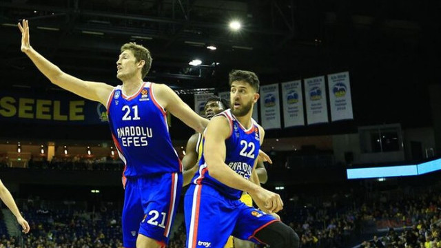 Anadolu Efes, Valencia maçına 90'lı yılların nostaljisiyle çıkacak
