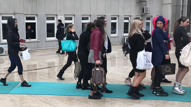 Ukrayna, sınırlarını yabancılara kapatıyor