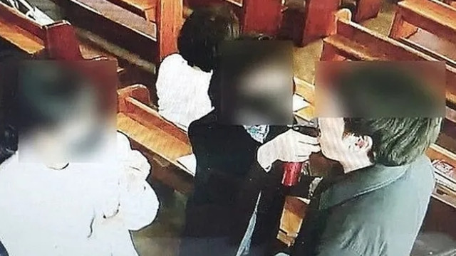 Skandal! Papaz ayini ertelemedi, onlarca kişi virüs kaptı!