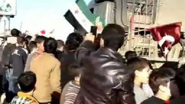 İdlib'de Türk askeri böyle karşılandı ile ilgili görsel sonucu
