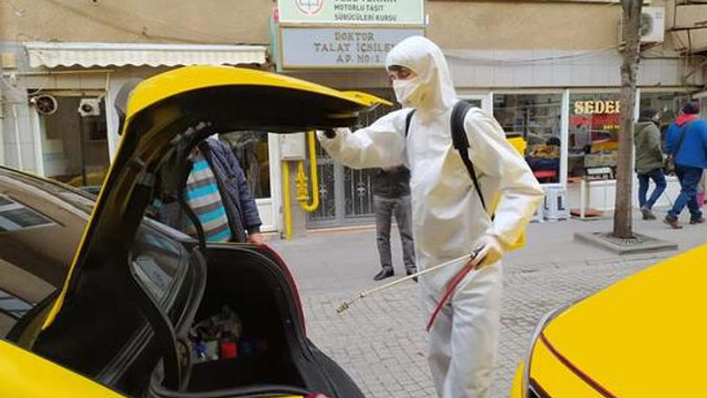 Taksilerde yeni dönem! Ön koltuk boş kalacak, 2 kişiden fazla binilmeyecek!