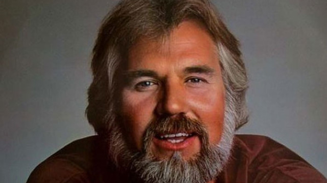Ünlü şarkıcı Kenny Rogers, hayatını kaybetti