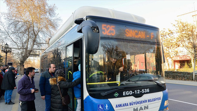 Ankara ve İzmir'de 65 yaş üstüne ücretsiz ulaşım durduruldu