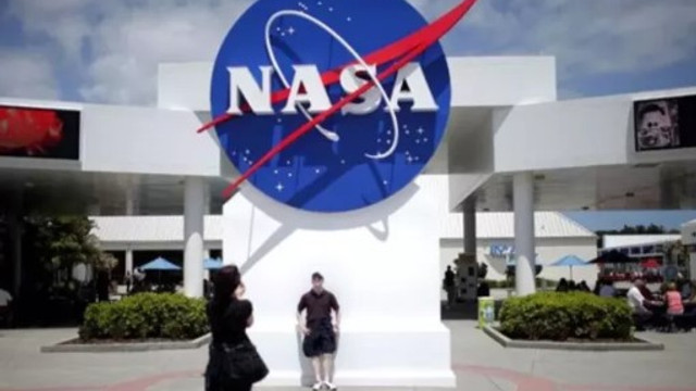 NASA koronavirüs nedeniyle Ay roketi çalışmalarını askıya aldı