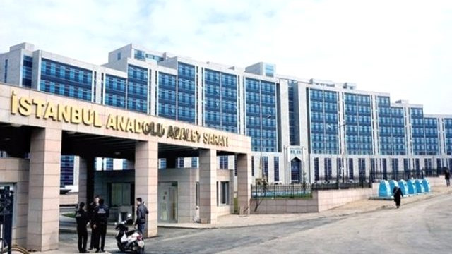 Adliyede görev yapan bir katibin koronavirüs testi pozitif çıktı !