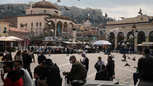 Yunanistan’da sokağa çıkma yasağı ilan edildi