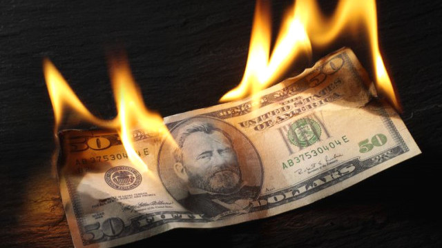 Piyasalar yanıyor! 1,5 yılın rekorunu kıran Dolar/TL 7 TL'ye koşuyor!