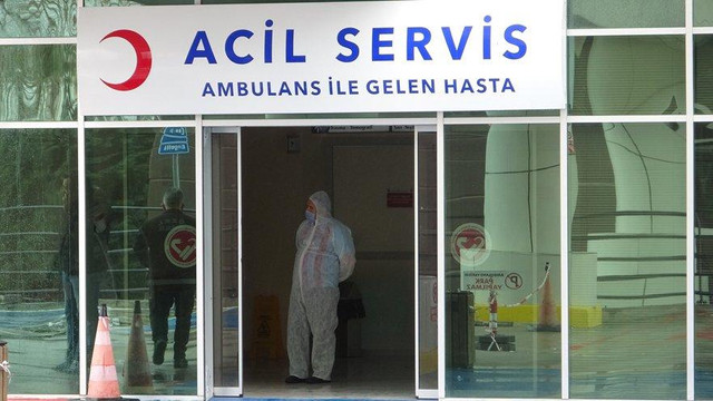 Koronavirüs şüphelisi kadın karantinayı duyunca hastaneden kaçtı
