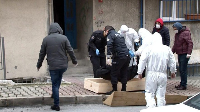 Evinde ölü bulunan kadında koronavirüs şüphesi