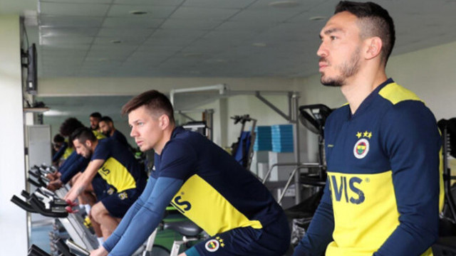 Fenerbahçeli oyuncular evden çalışmaya devam ediyor. İşte o video!