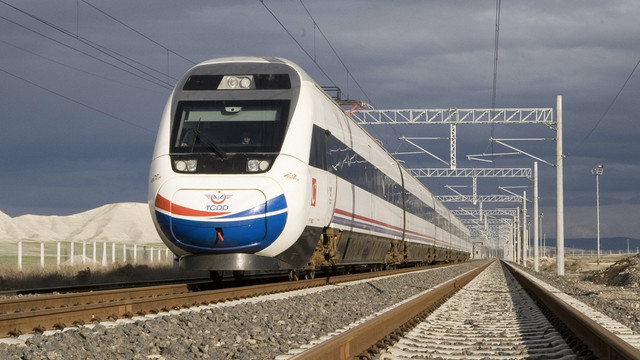 TCDD'den koronavirüs kararı: Tüm tren seferleri durdu!