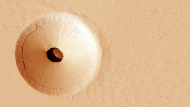 Mars yüzeyinden ilginç fotoğraf