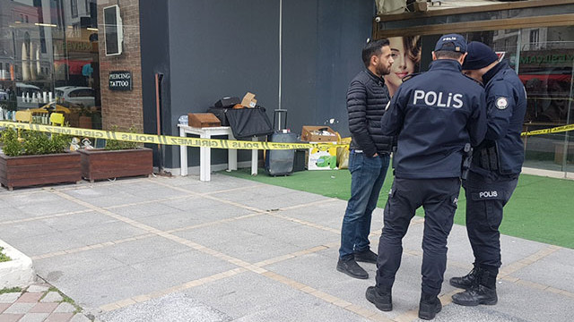 İstanbul'da bomba alarmı! Evden çıkanlar şoke etti