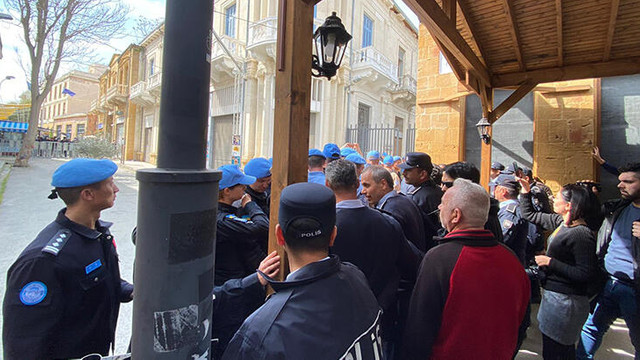 KKTC polisi ile BM askerleri arasında gerginlik
