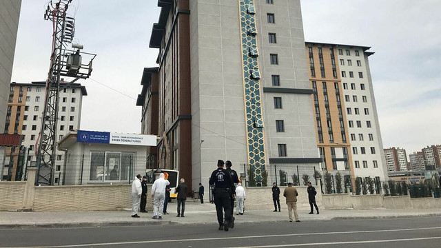 Yurtlarda karantinada olan vatandaş sayısı açıklandı