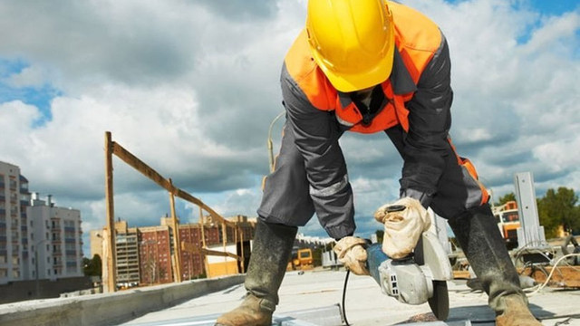 Evde kalamayan 14 işçi Mart ayında koronavirüsten yaşamını yitirdi