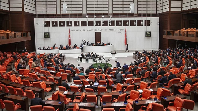 İnfaz düzenlemesi Meclis'te! 3 yıla kadar ceza alana gece hapsi
