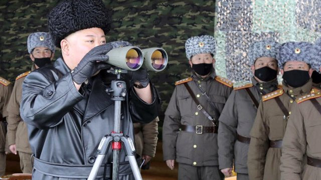 Tüm dünya aşıyı beklerken virüsü engelleyen maske yaptılar !