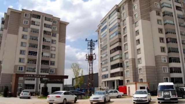 Yurt dışından gelen kadının oturduğu site karantinaya alındı !