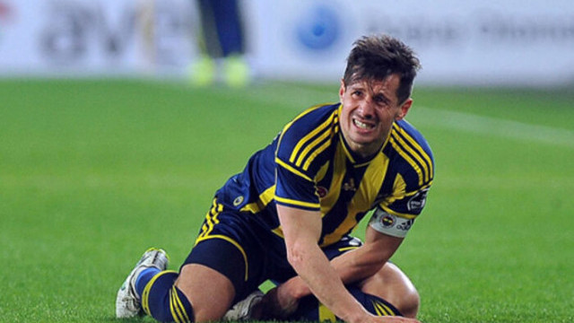 Jardel, Emre Belözoğlu'nun üzerine çarpı attı