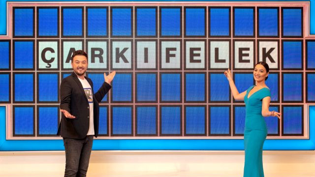 Efsane yarışma programı ''Çarkıfelek'' ekranlara dönüyor!