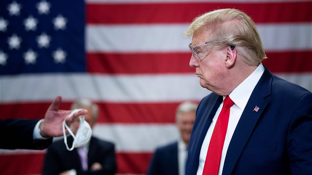 Trump koronavirüs aşı ekibinin başına Müslüman bir doktoru getirdi